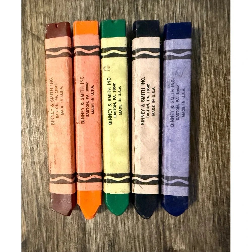 Crayola Anti-Roll Crayons Vintage Binney & Smith 8 Large Multi Fair 80-B USA